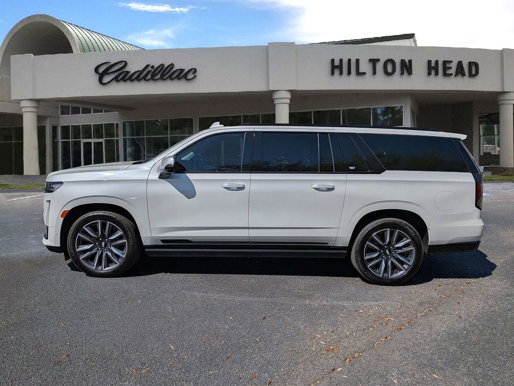 Used 2022 Cadillac Escalade ESV Sport Platinum w/ Heavy-Duty Trailer Package image 3