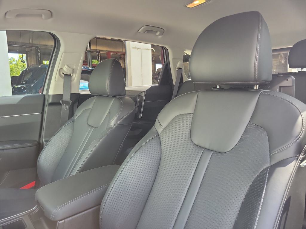 Certified 2026 Kia Sorento S FWD image 15
