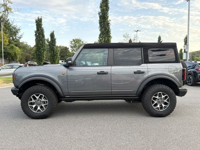 Used 2024 Ford Bronco Badlands AWD/4WD image 6