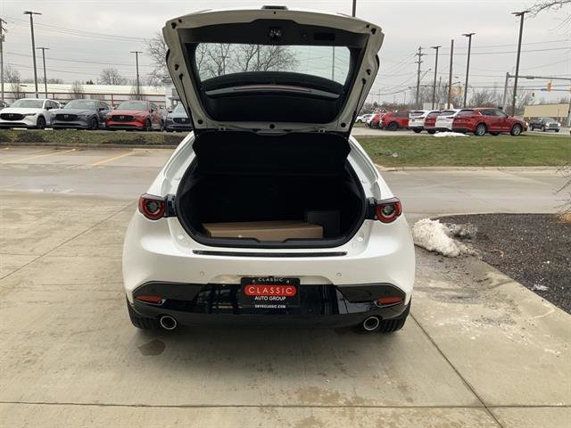 New 2026 MAZDA MAZDA3 Hatchback w/Premium Plus Pkg image 6