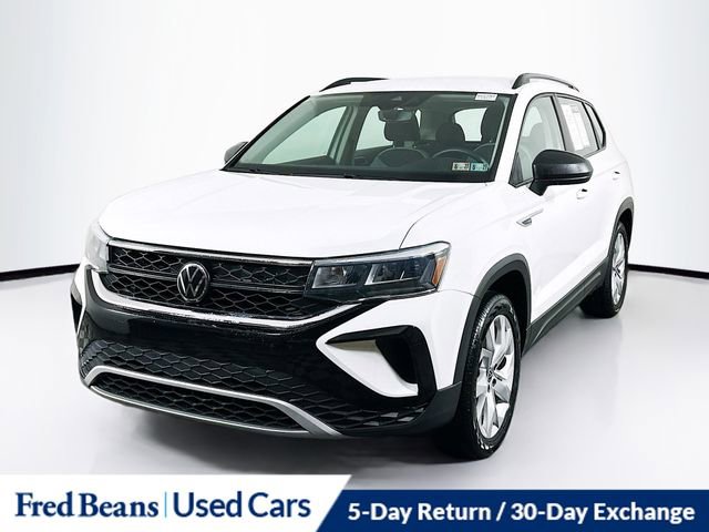 Used 2023 Volkswagen Taos S w/ Driver Assistance Package AWD/4WD image 3
