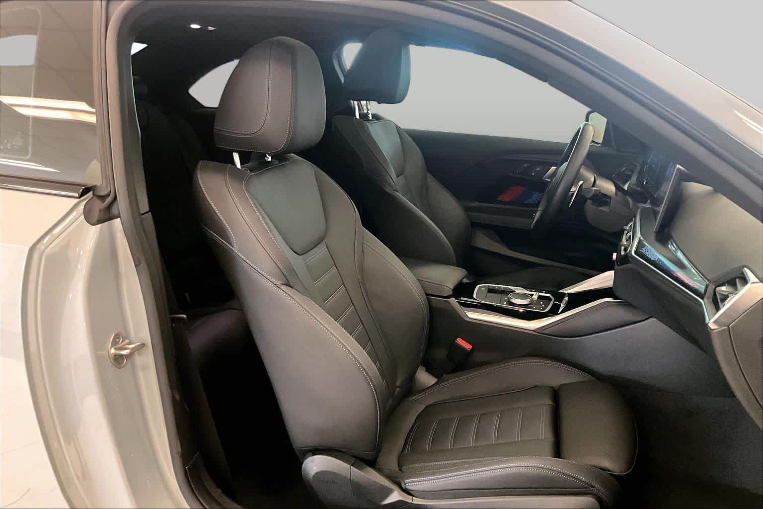 Used 2024 BMW M240i Coupe w/ Premium Package RWD image 8