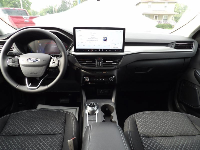 Used 2024 Ford Escape Active w/ Tech Pack #1 AWD/4WD image 24