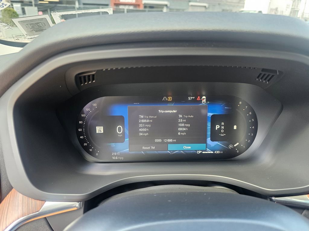 Certified 2023 Volvo XC60 B5 Plus image 21