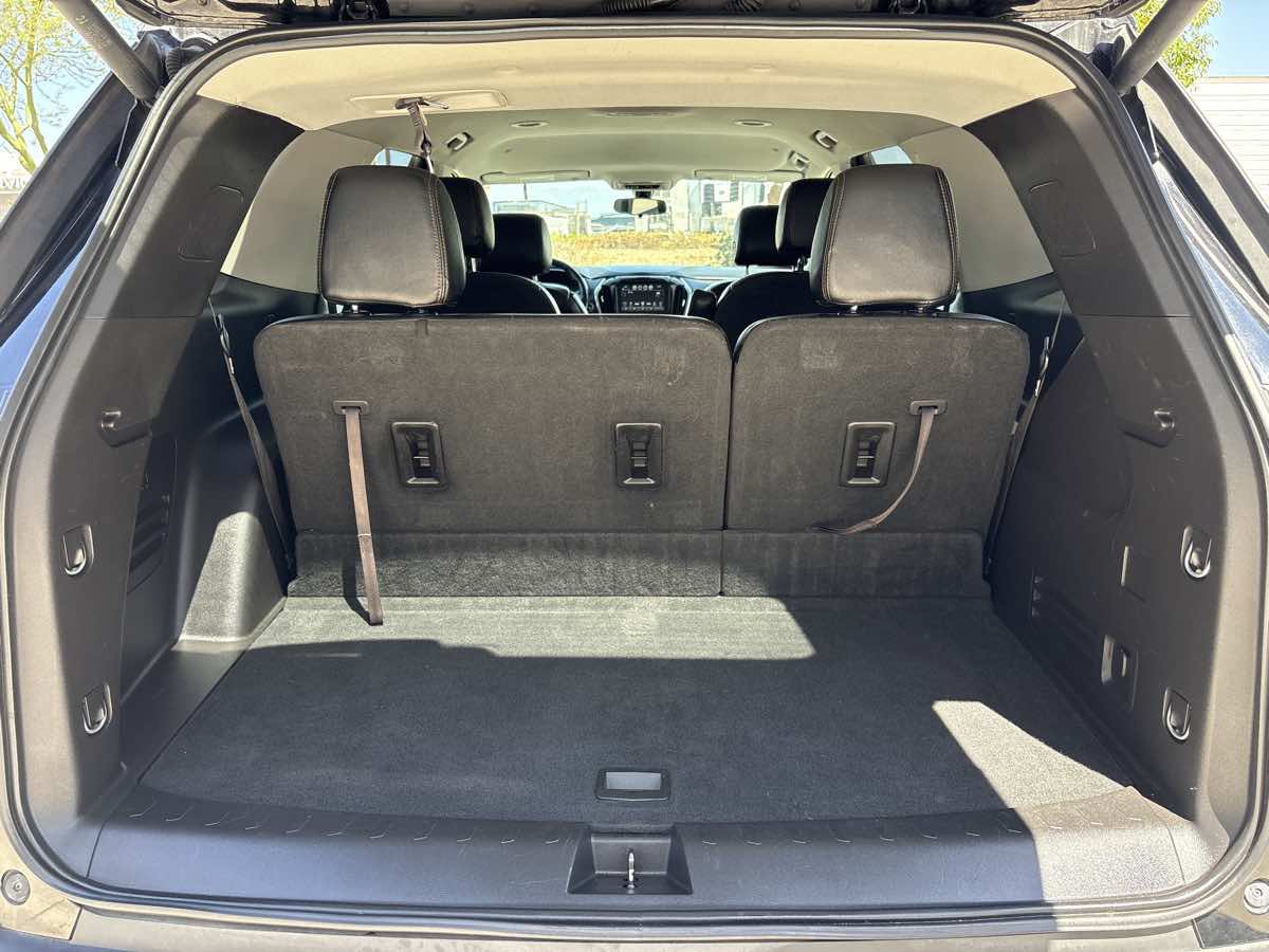 Used 2019 Chevrolet Traverse LT FWD image 10
