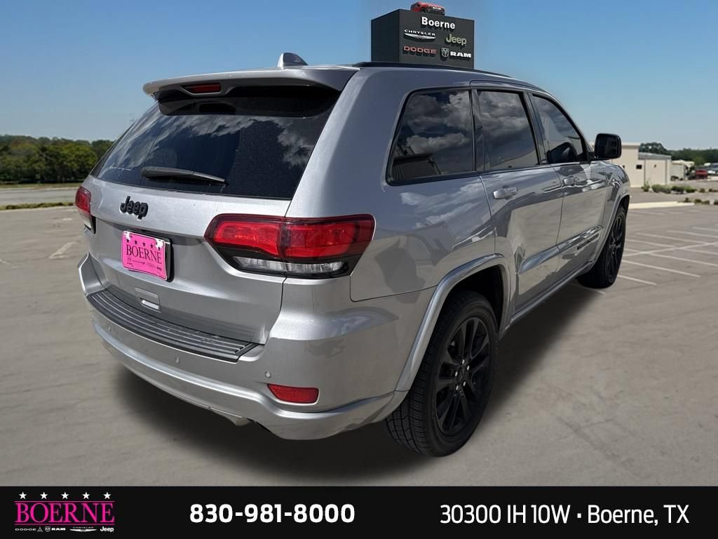 Used 2021 Jeep Grand Cherokee Laredo X RWD image 12