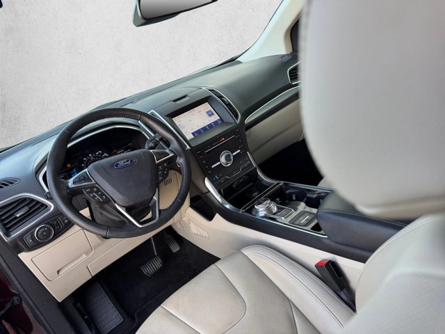 Used 2019 Ford Edge Titanium w/ Equipment Group 301A FWD image 9