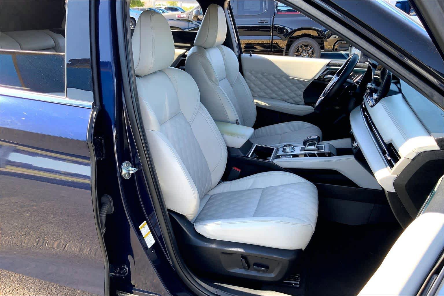 Used 2022 Mitsubishi Outlander SEL AWD/4WD image 9