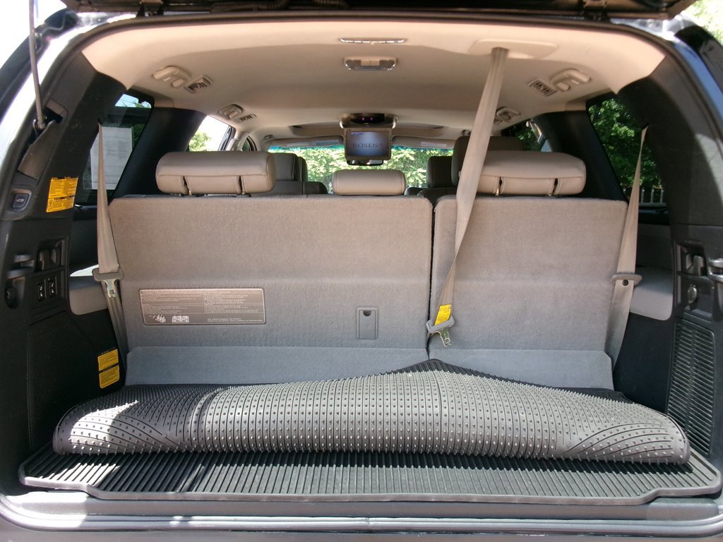 Used 2013 Toyota Sequoia Limited RWD image 33