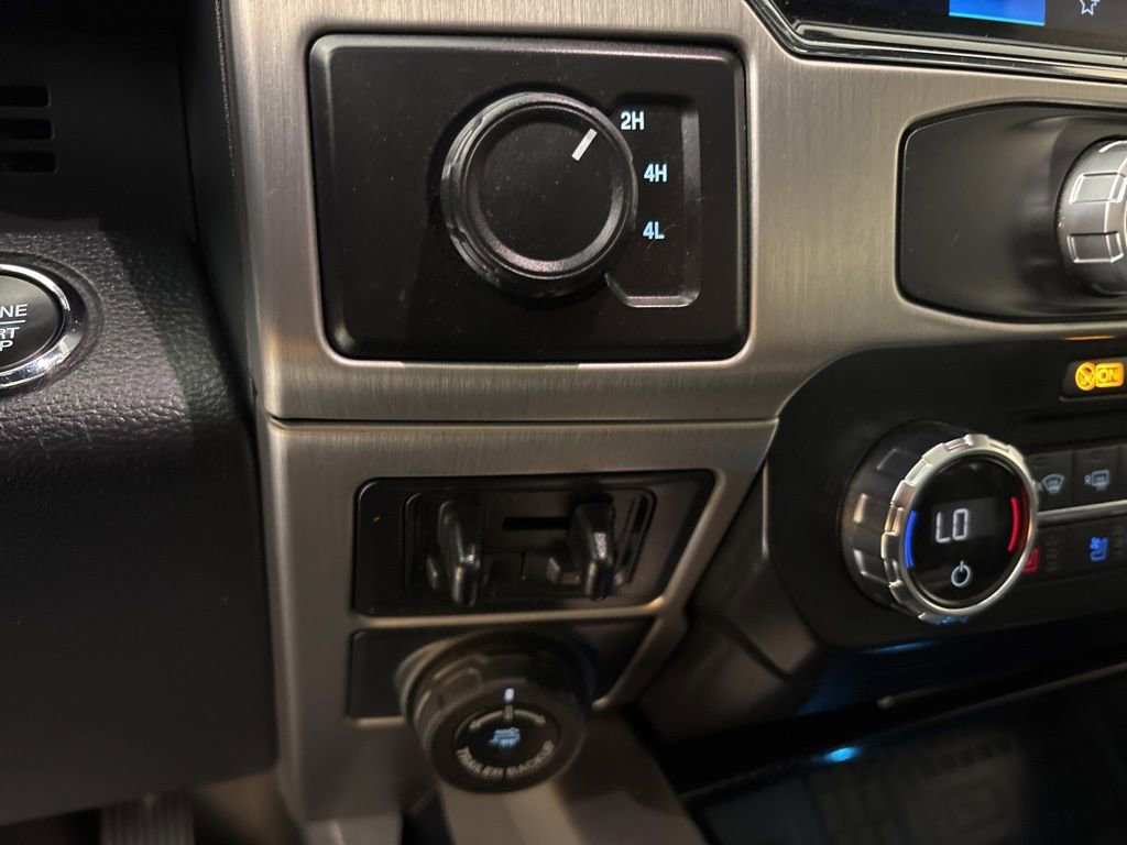 Used 2022 Ford F450 Platinum w/ FX4 Off-Road Package image 37