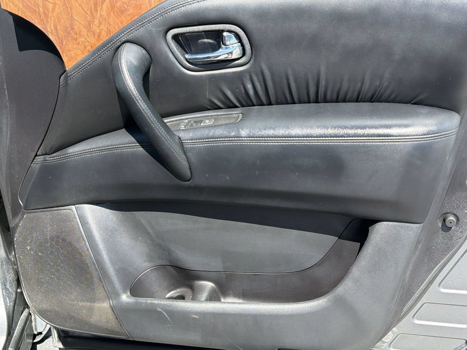 Used 2023 Nissan Armada SL w/ Captain's Chairs Package RWD image 15
