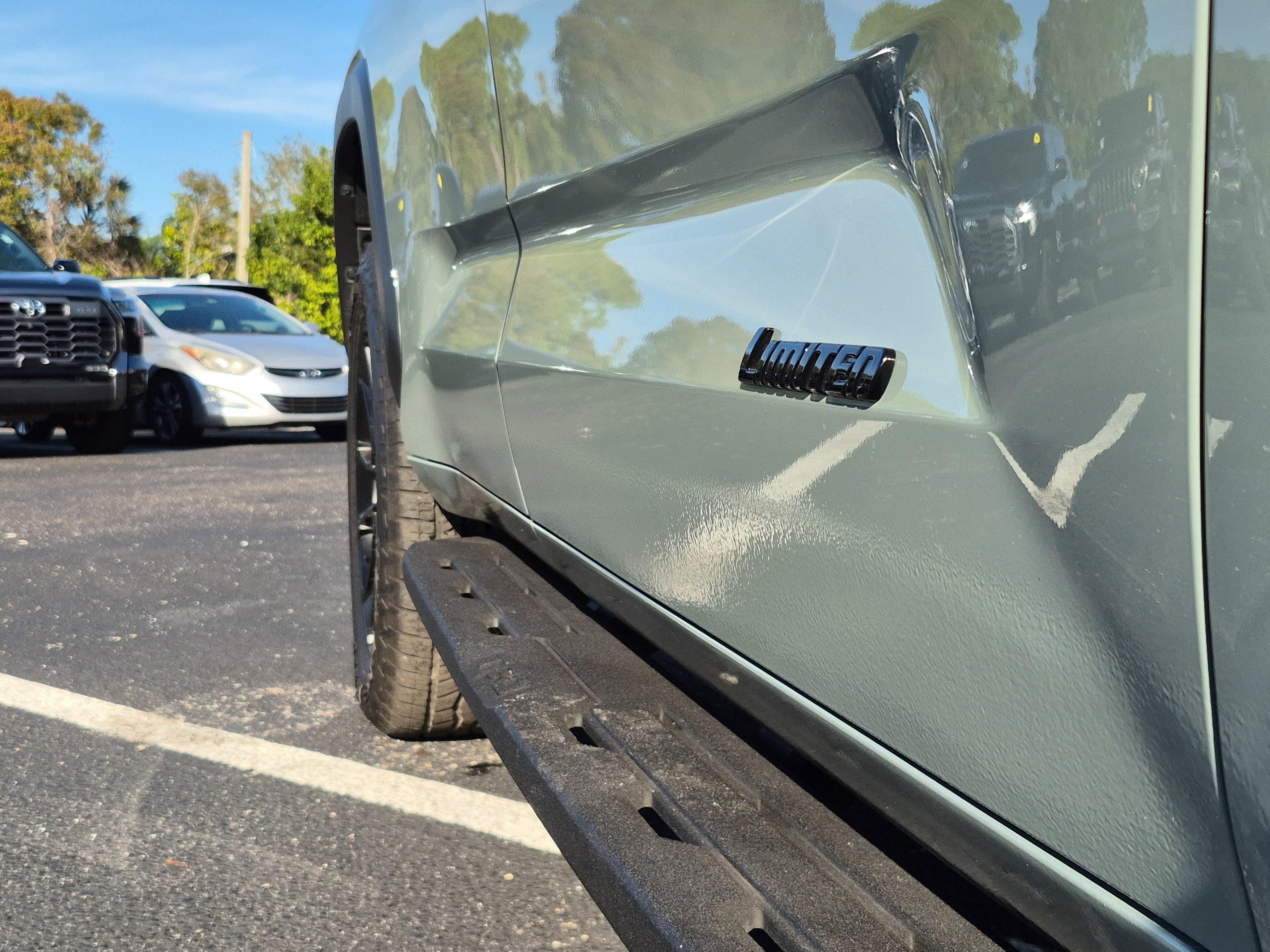 Used 2025 Toyota Sequoia Limited image 11