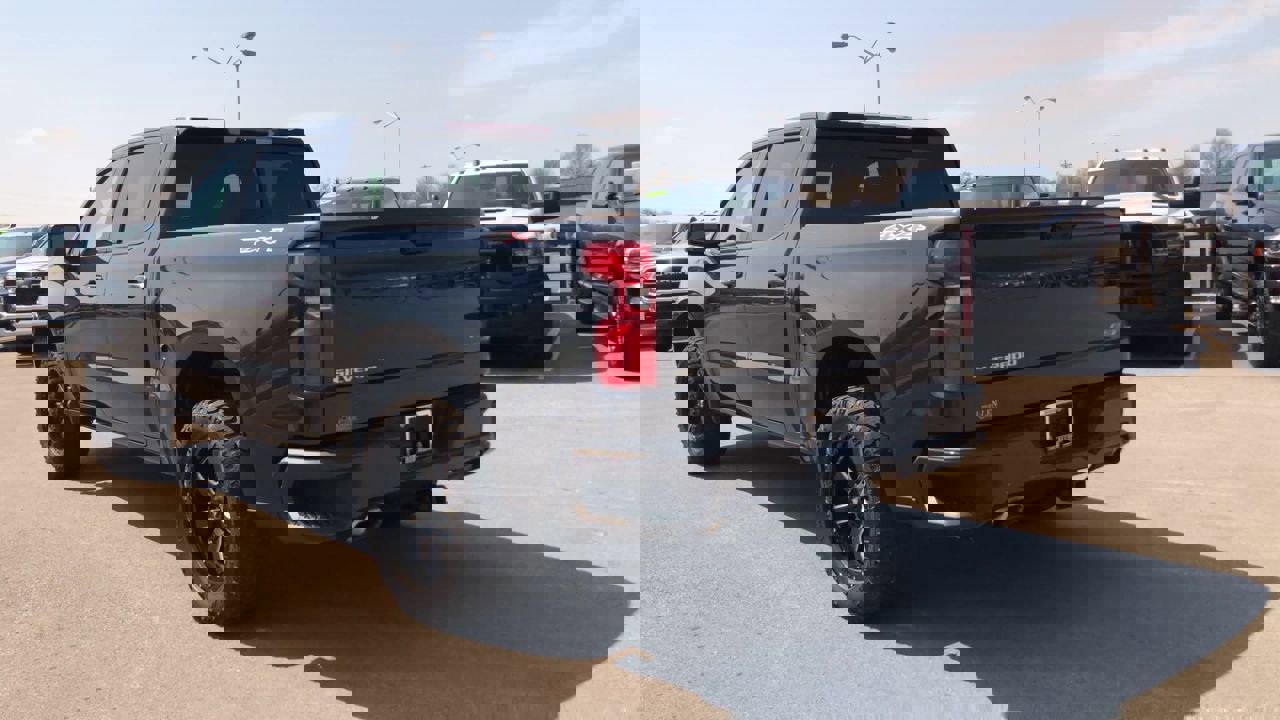 Used 2023 Chevrolet Silverado 1500 RST w/ Convenience Package II image 6