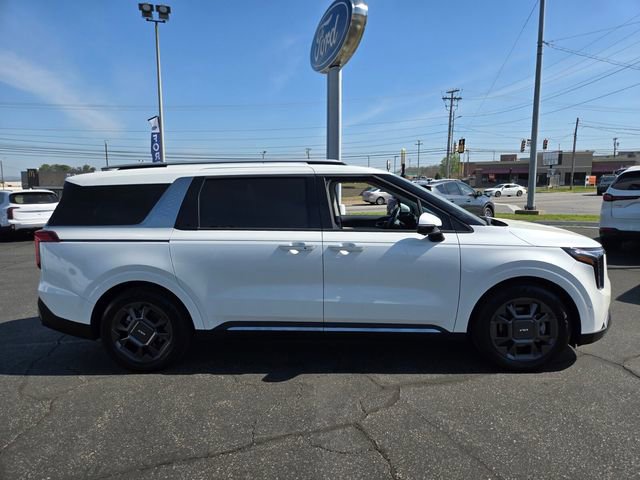 Used 2025 Kia Carnival SX FWD image 8