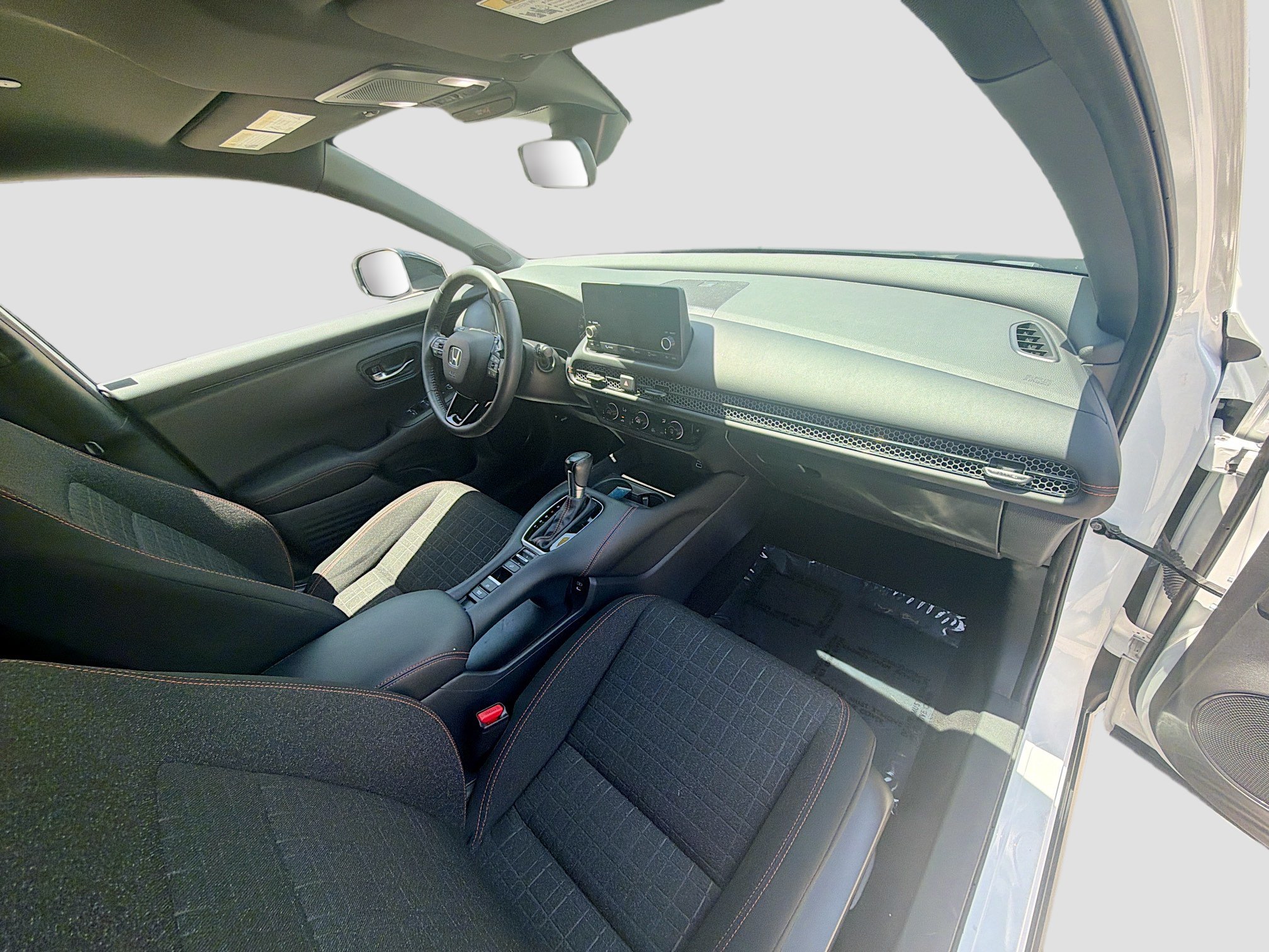 Certified 2024 Honda HR-V Sport image 31