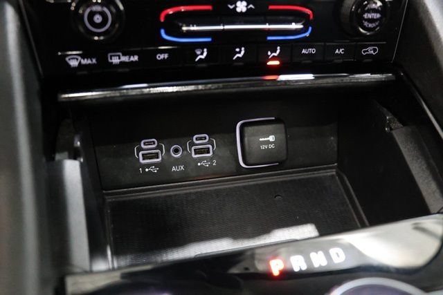 Used 2023 Jeep Grand Cherokee L Limited w/ Luxury Tech Group II AWD/4WD image 31