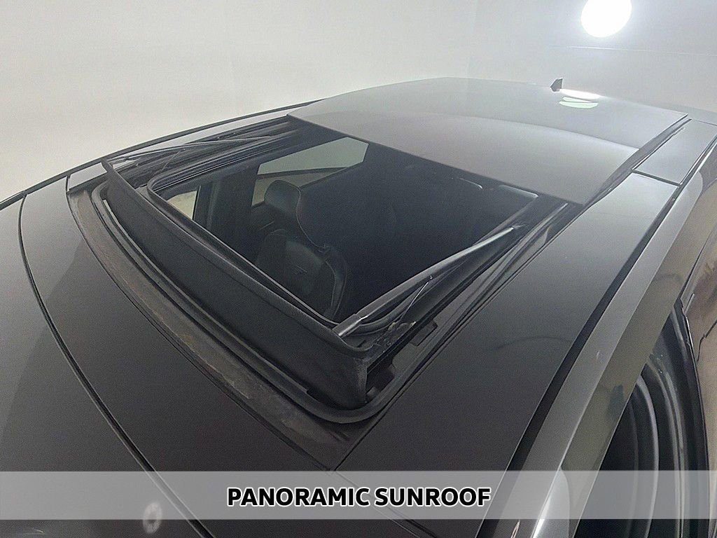 Used 2022 Ford Edge ST w/ Equipment Group 401A image 4