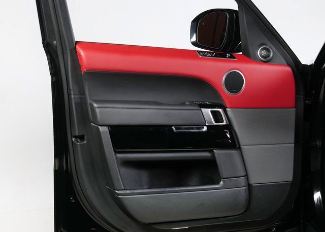 Used 2022 Land Rover Range Rover Sport HST image 27