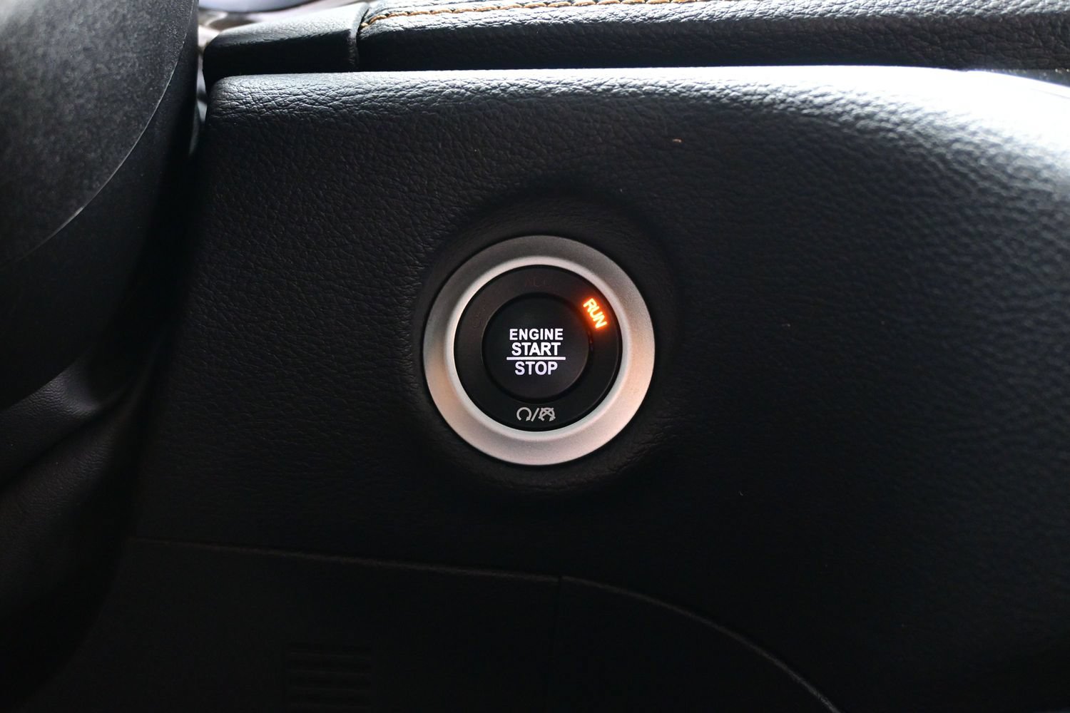 Used 2022 Chrysler Pacifica Pinnacle FWD image 24