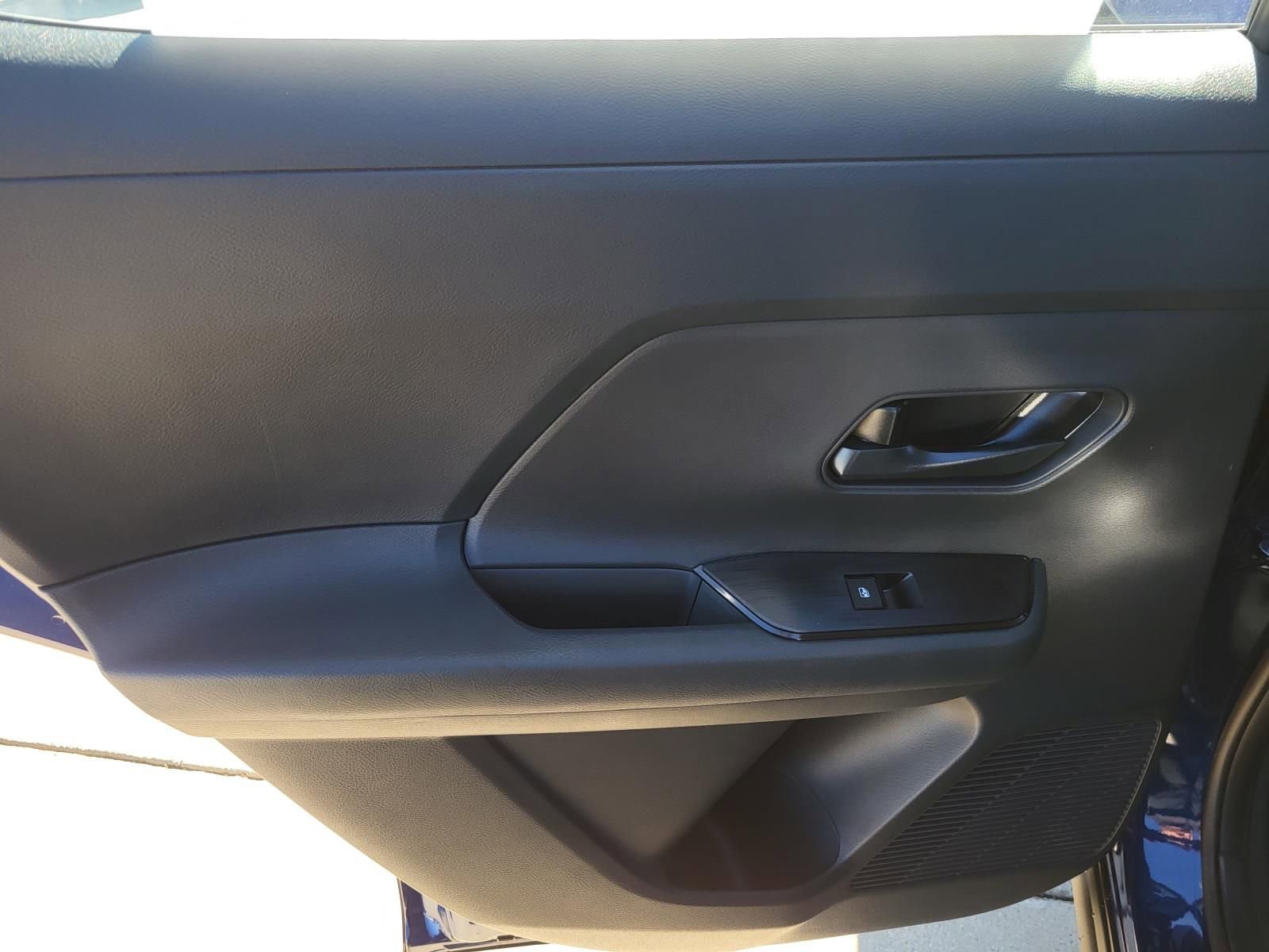 New 2026 Nissan Kicks S image 15