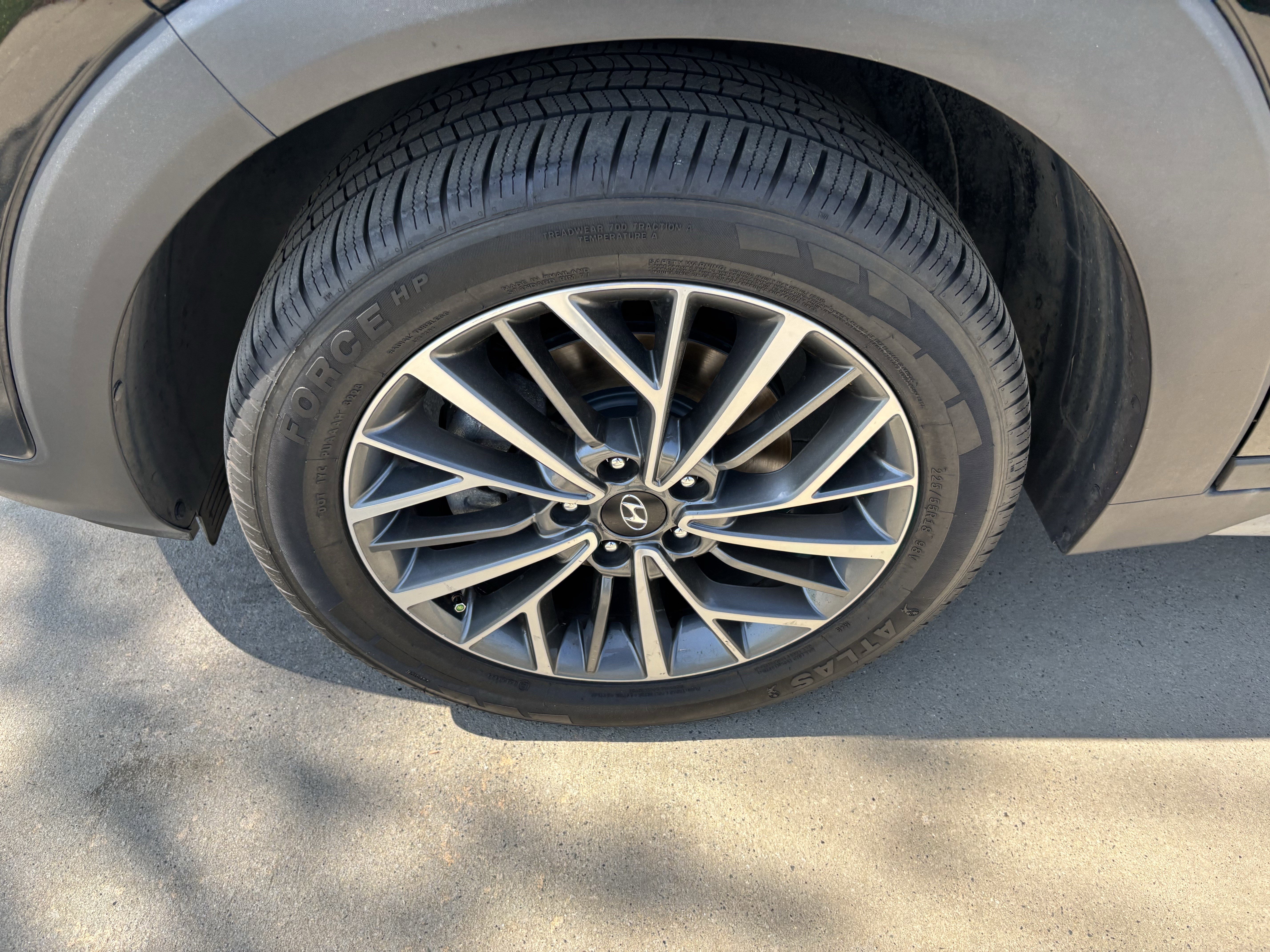 Used 2019 Hyundai Tucson Limited w/ Cargo Package image 13