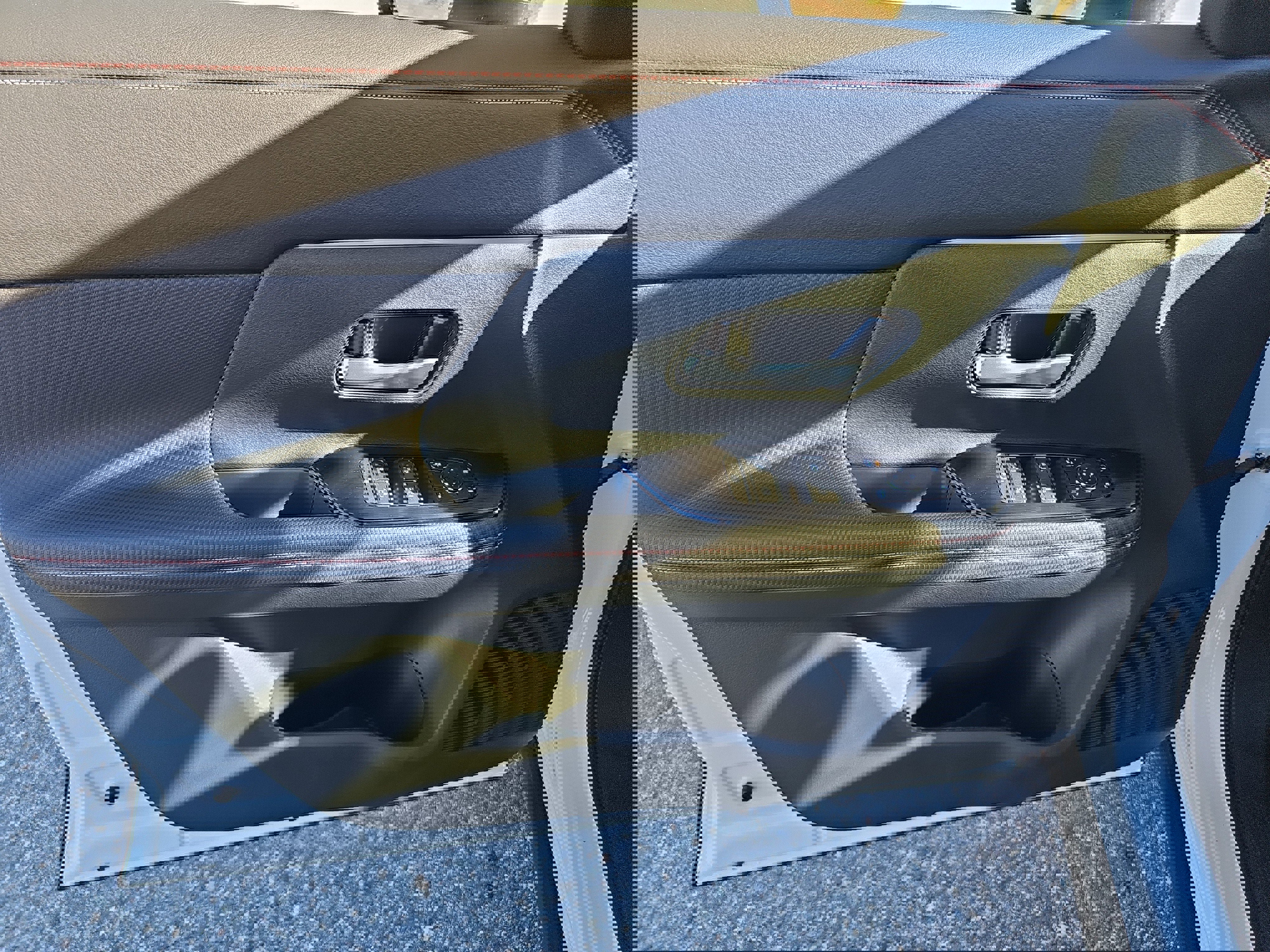 New 2026 Nissan Kicks SR w/ Cold Weather Package image 17