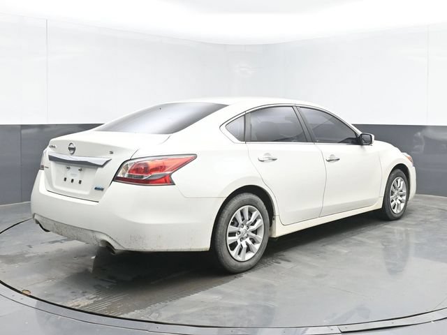 Used 2014 Nissan Altima 2.5 S FWD image 10