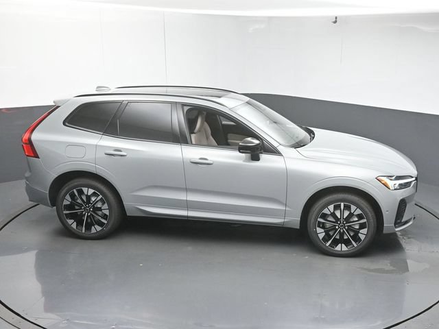 New 2026 Volvo XC60 B5 Plus w/ Protection Package Premier AWD/4WD image 47