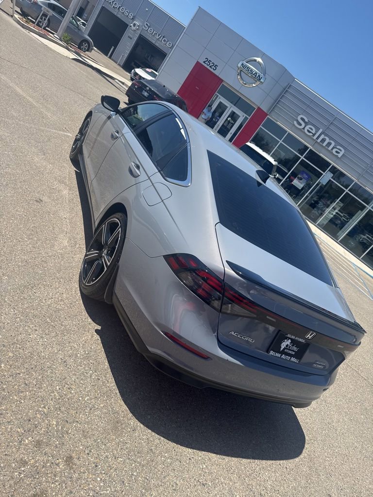 Used 2024 Honda Accord Sport image 4