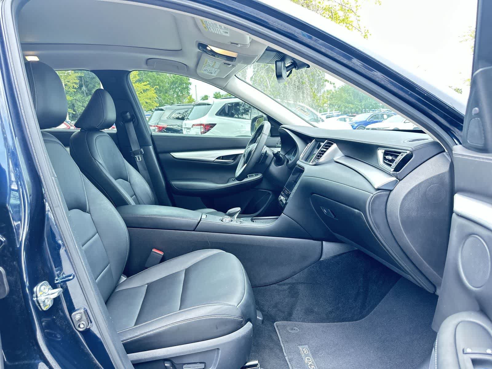 Used 2021 INFINITI QX50 Luxe FWD image 17