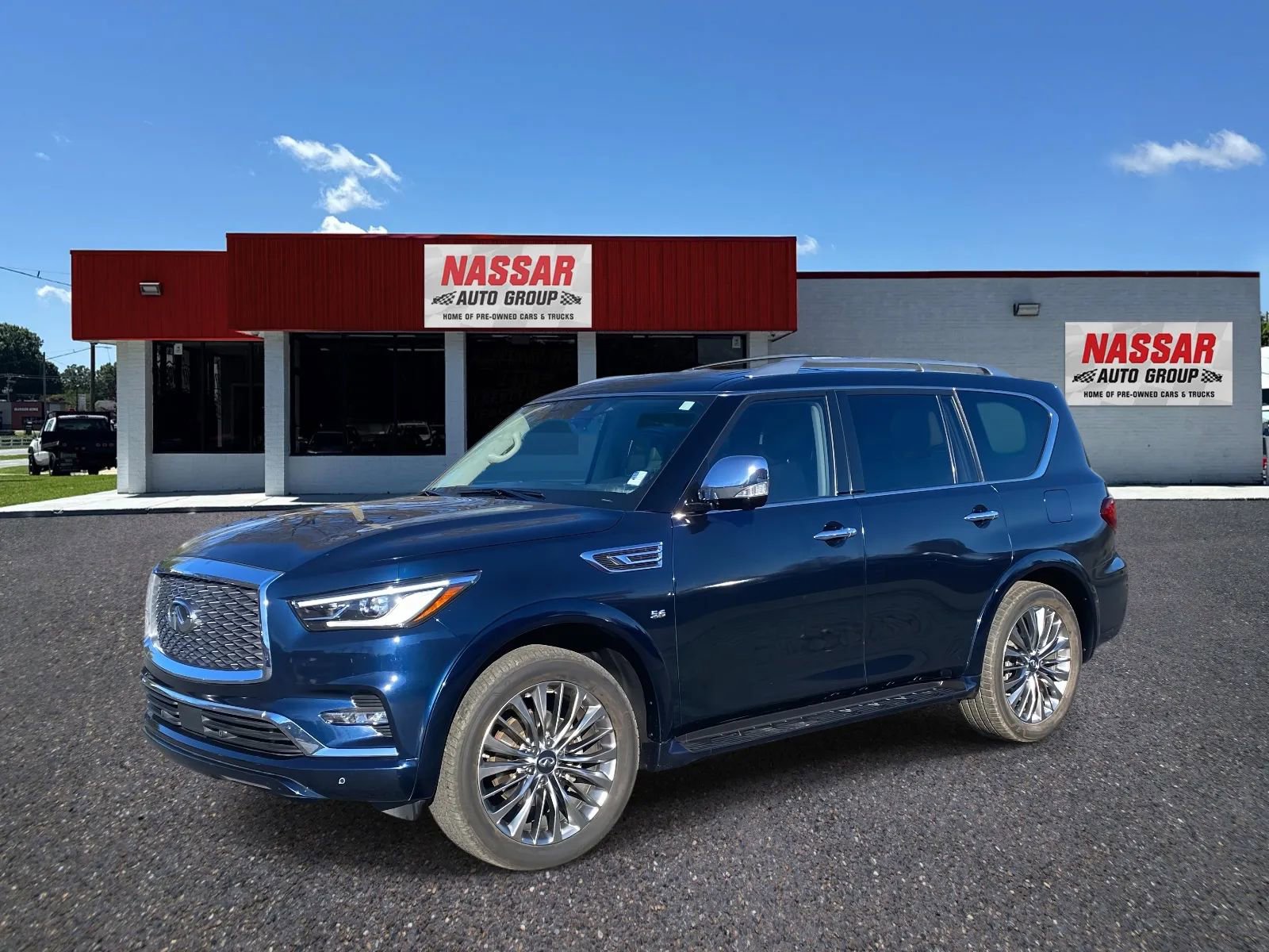Used 2019 INFINITI QX80 Luxe w/ 22" Wheel Package AWD/4WD image 1