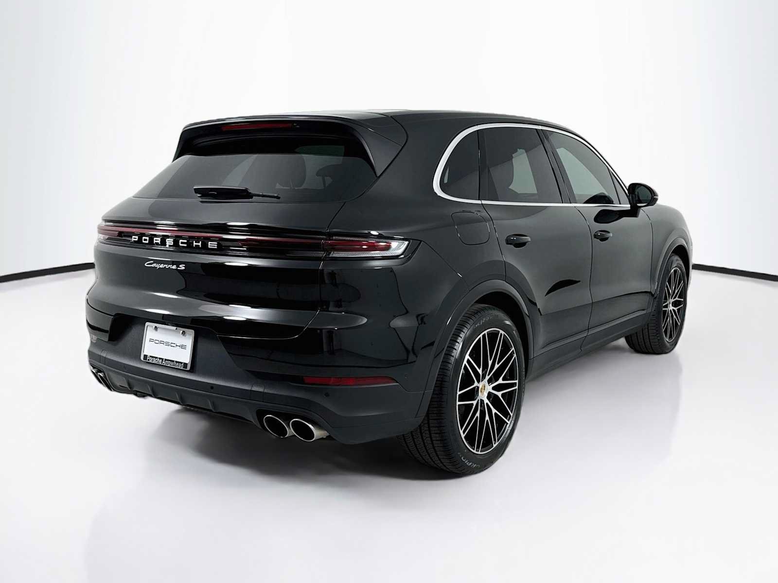 Certified 2025 Porsche Cayenne S AWD/4WD image 9