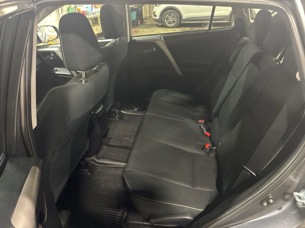 Used 2018 Toyota RAV4 XLE w/ All Weather Liner Package image 9