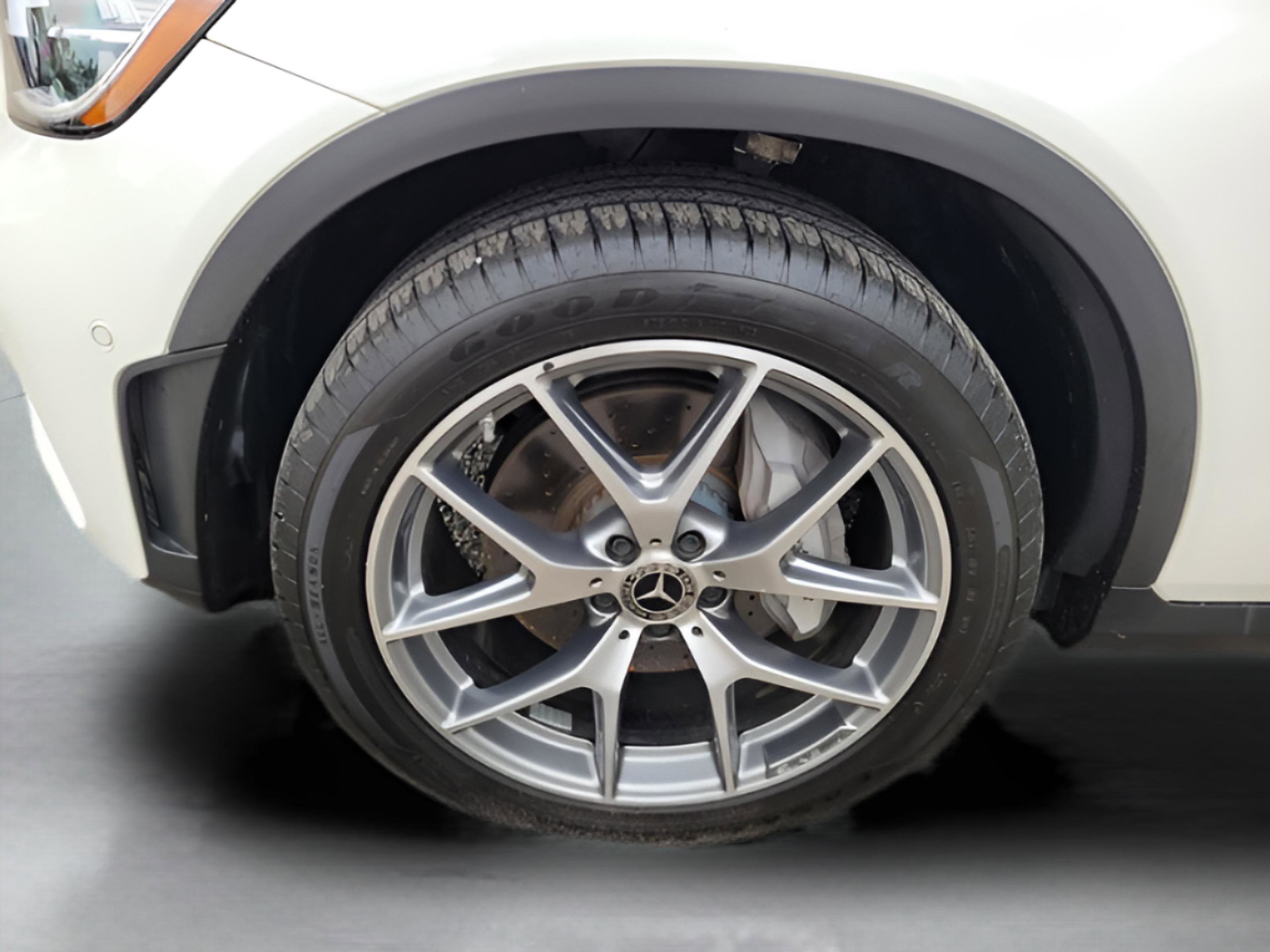 Used 2022 Mercedes-Benz GLC 300 image 25