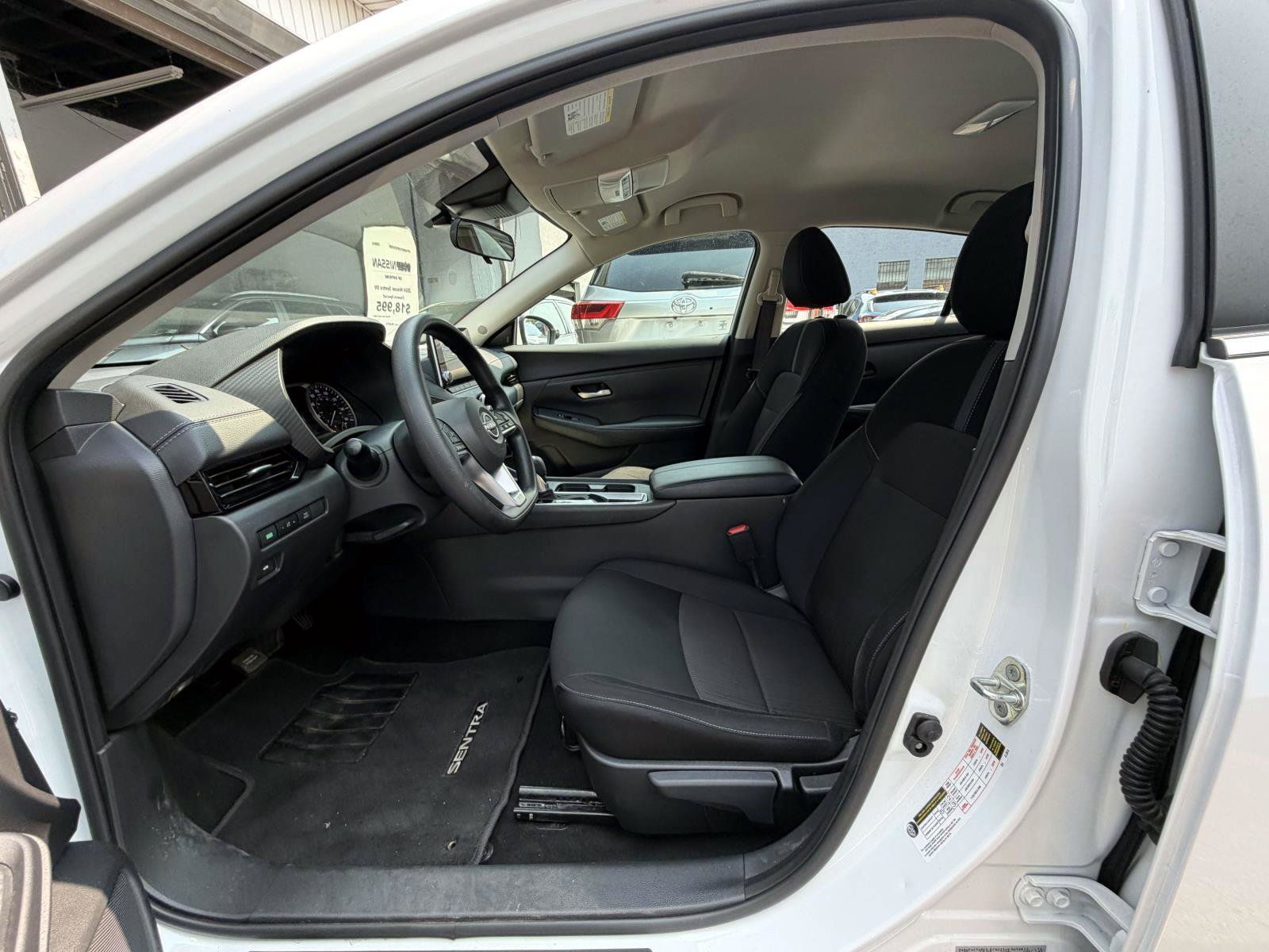 Used 2024 Nissan Sentra SV FWD image 17