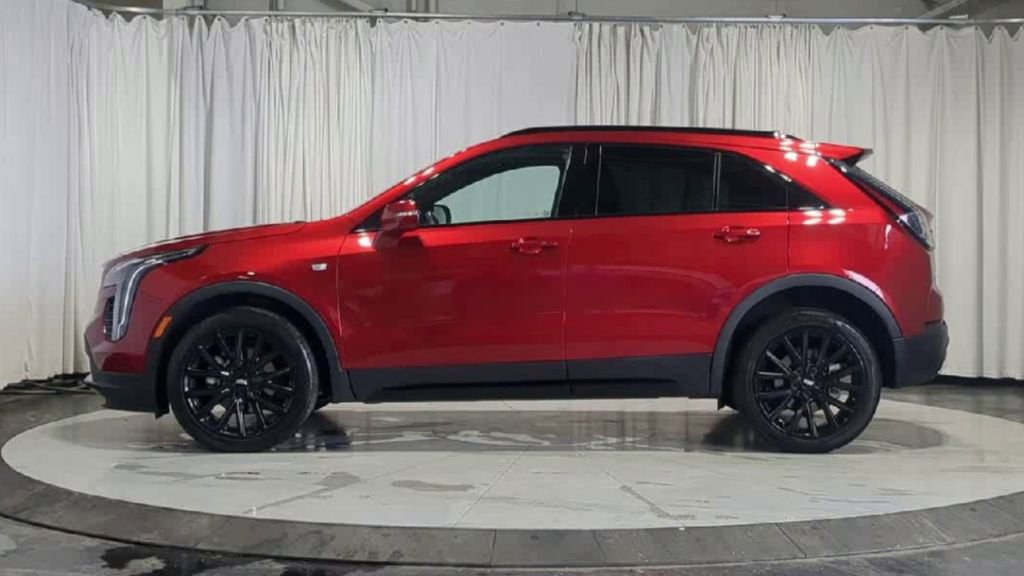 Used 2023 Cadillac XT4 Sport w/ LPO, Onyx Lite Package image 6