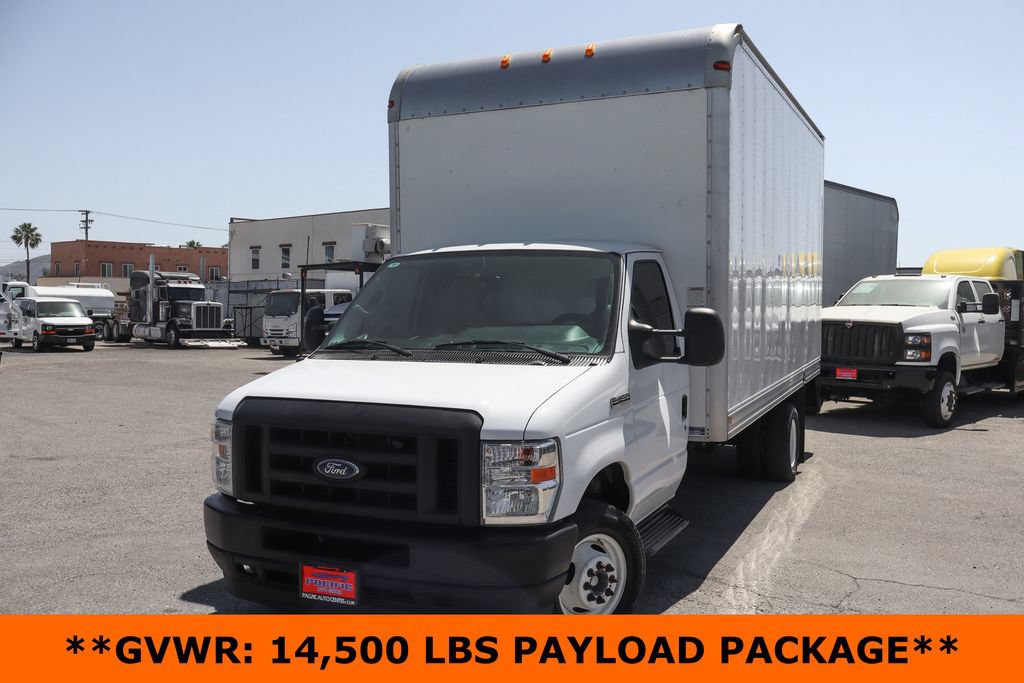 Used 2024 Ford E-450 and Econoline 450 Super Duty w/ Power Windows & Locks Group RWD image 4
