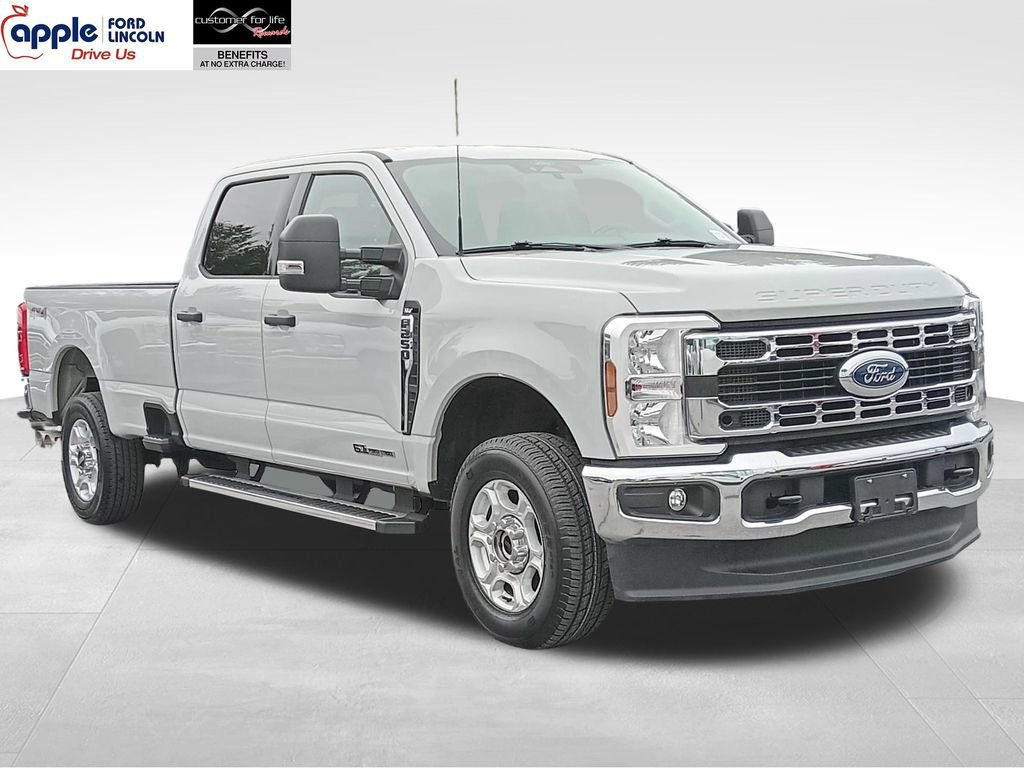 Certified 2025 Ford F250 XLT AWD/4WD image 1