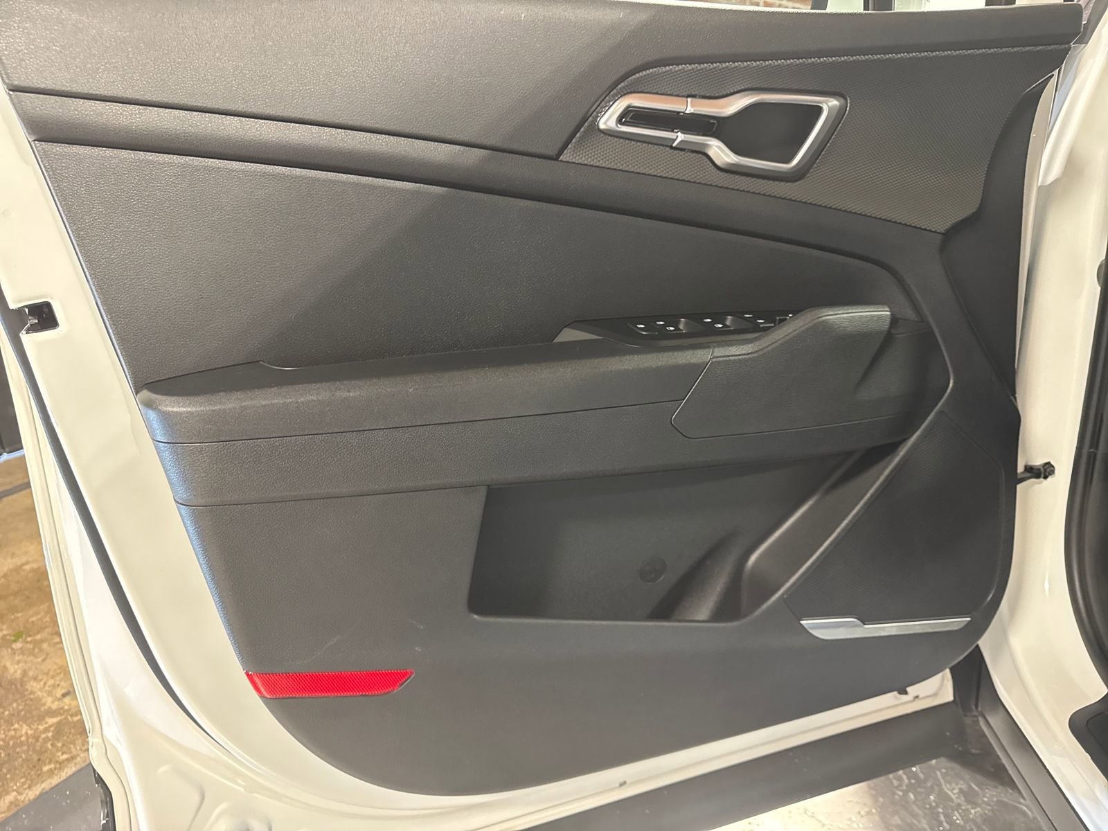 Certified 2025 Kia Sportage LX image 14