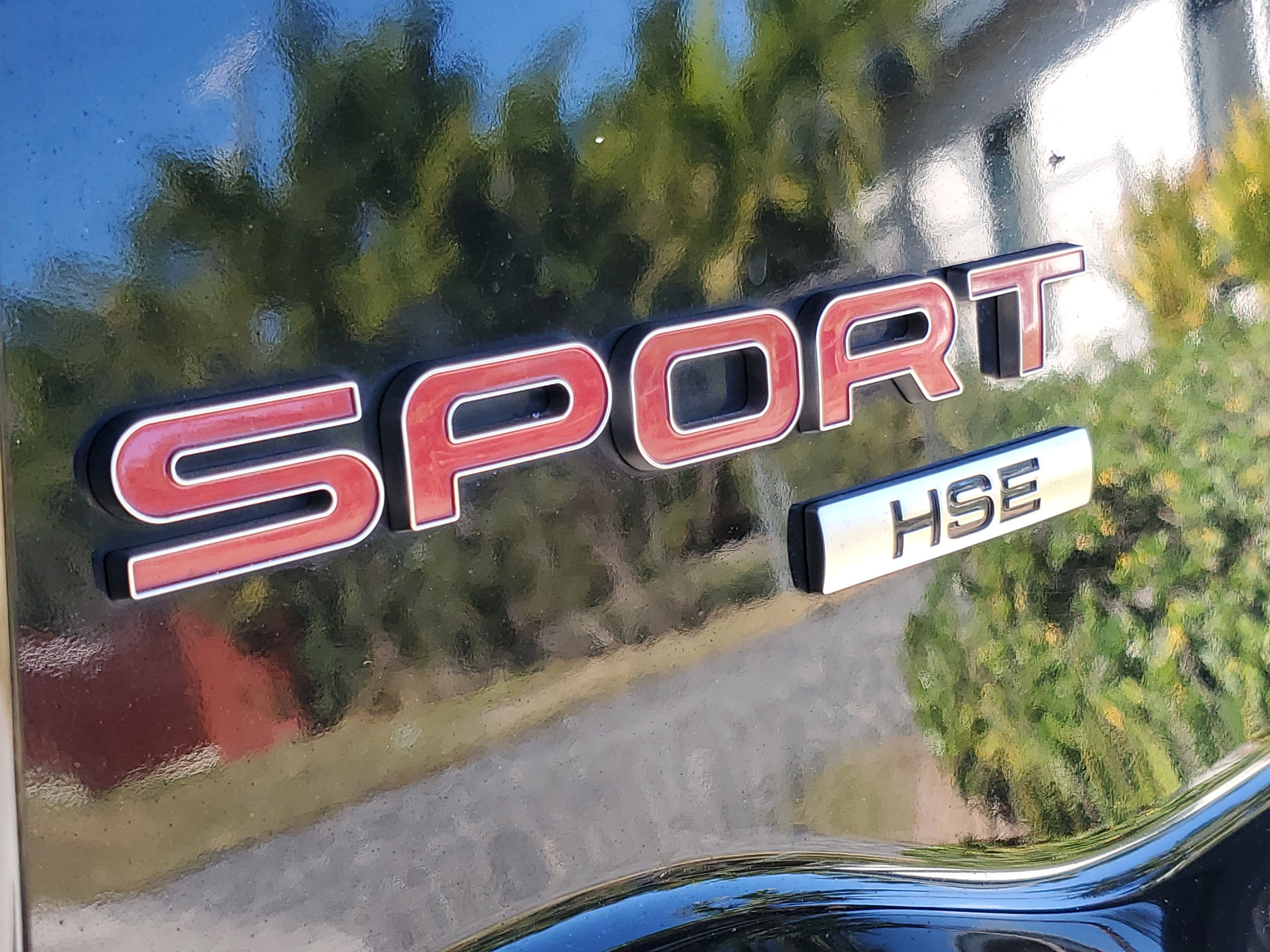 Used 2019 Land Rover Discovery Sport HSE image 8