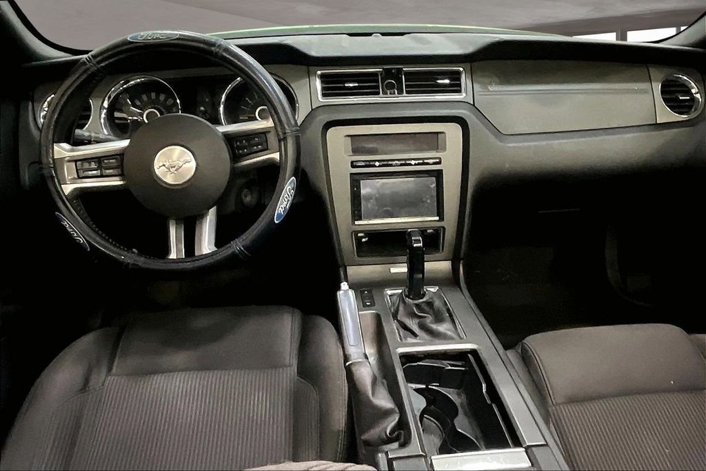 Used 2013 Ford Mustang GT RWD image 14