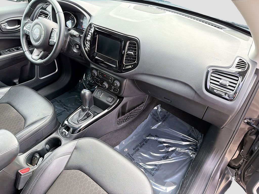 Used 2021 Jeep Compass Latitude image 13