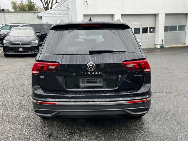 Used 2023 Volkswagen Tiguan SE AWD/4WD image 3