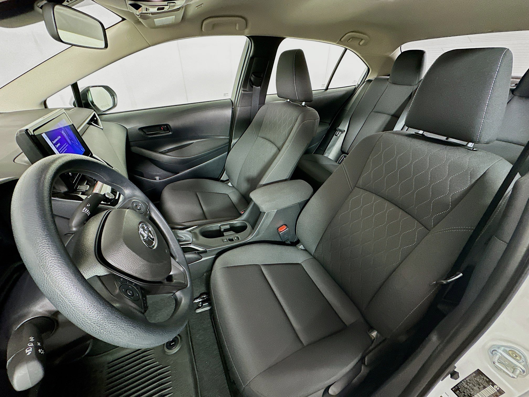 Used 2025 Toyota Corolla LE image 13