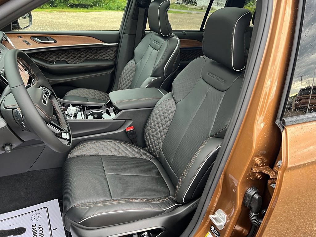 New 2027 Jeep Grand Cherokee Summit AWD/4WD image 34