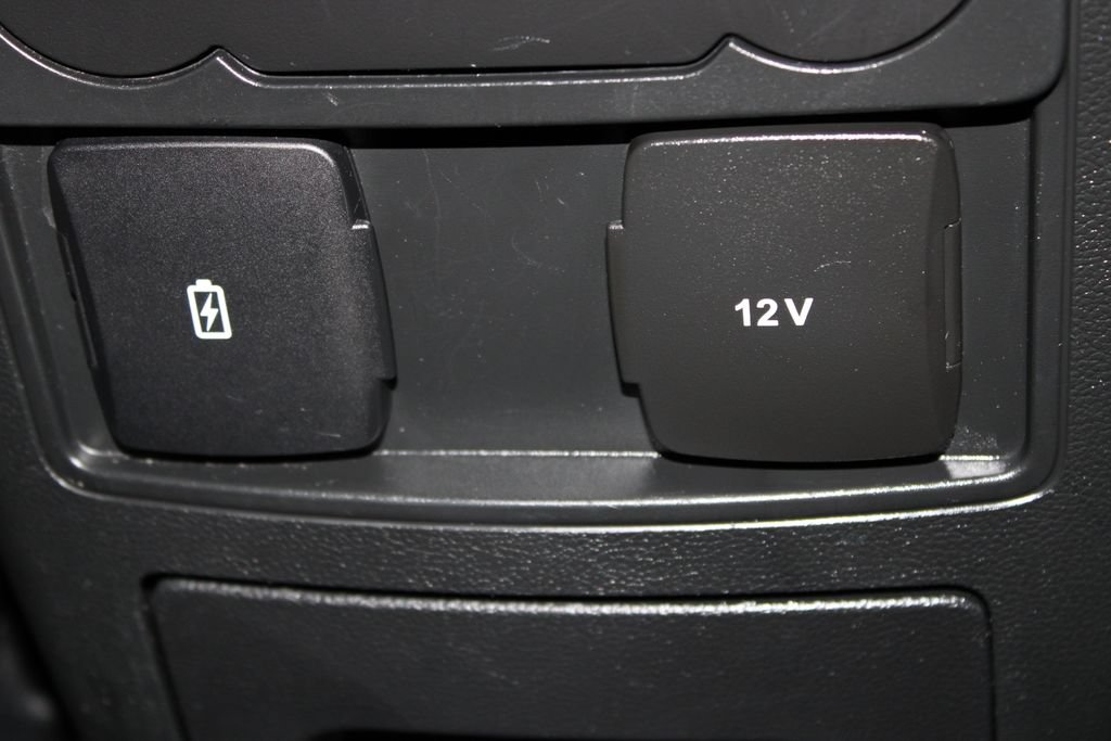 Used 2023 Ford Explorer XLT w/ Equipment Group 202A AWD/4WD image 35
