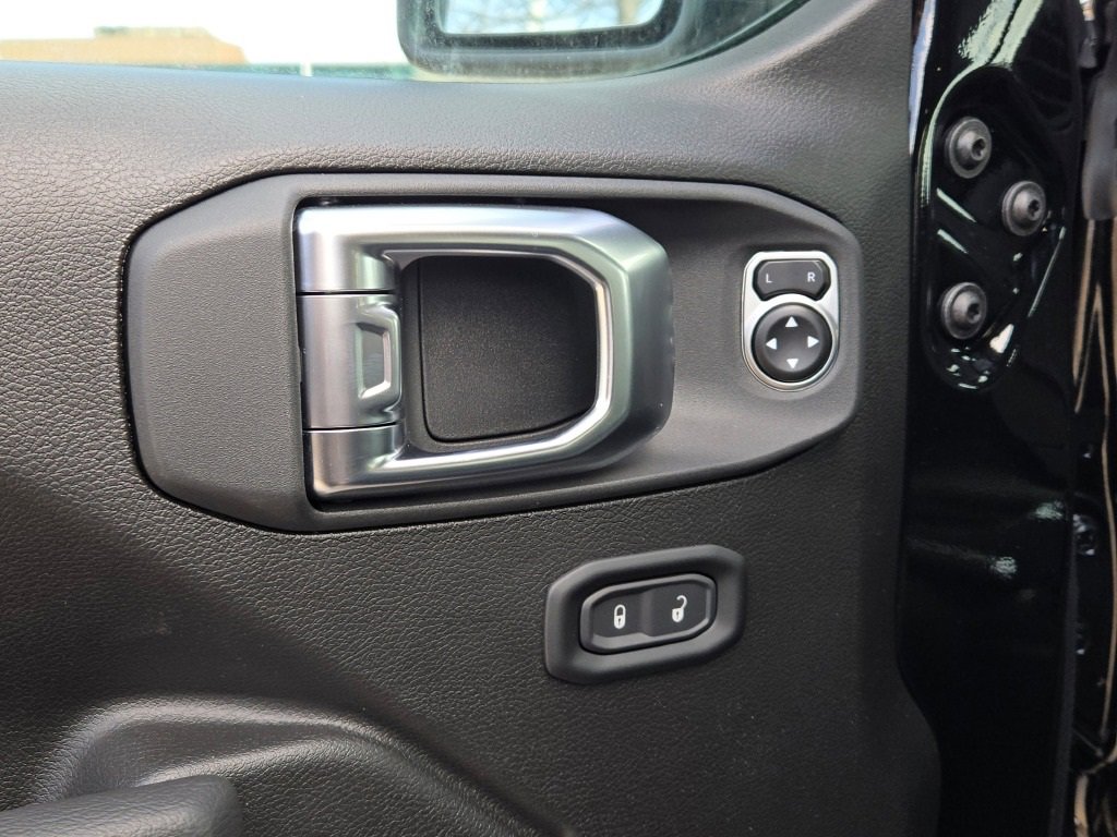 New 2025 Jeep Wrangler Sport S image 25