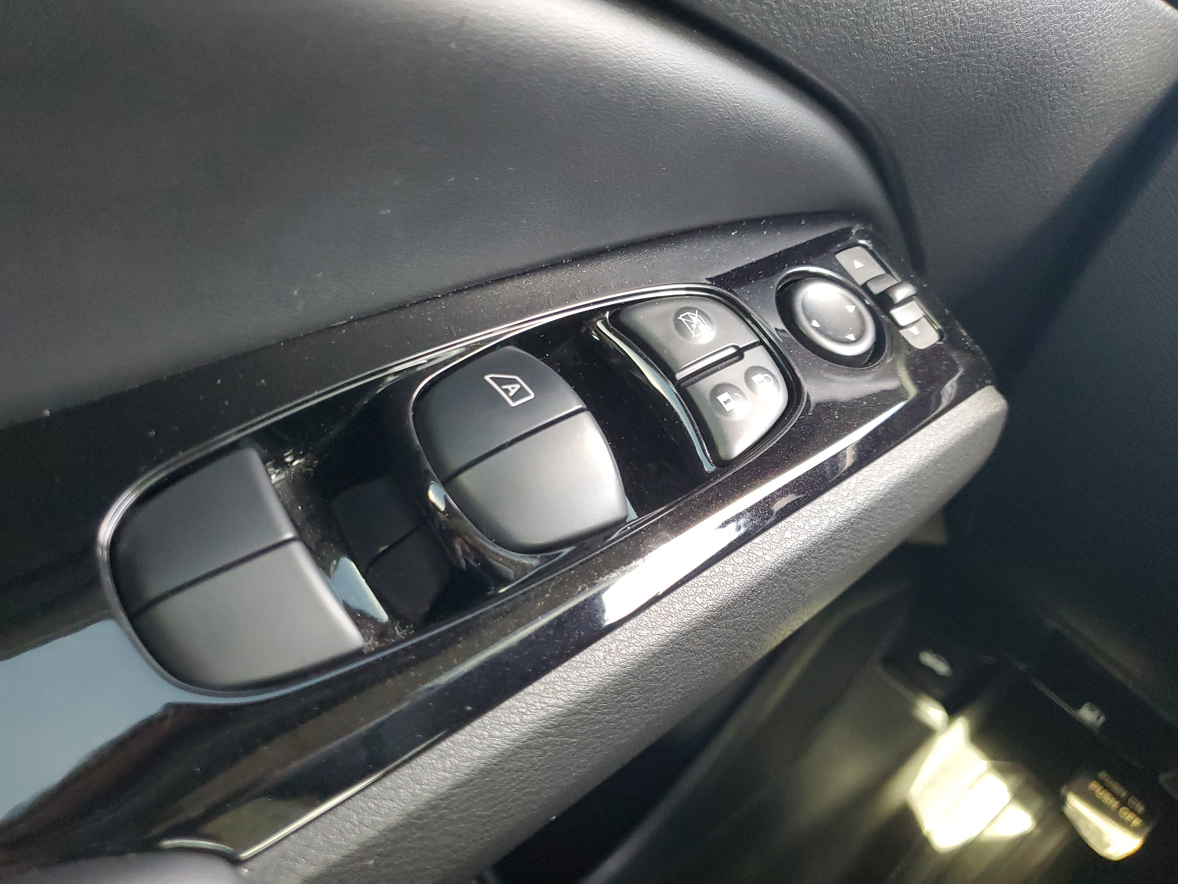 Used 2025 Nissan Altima 2.5 SR w/ SR Premium Package image 11