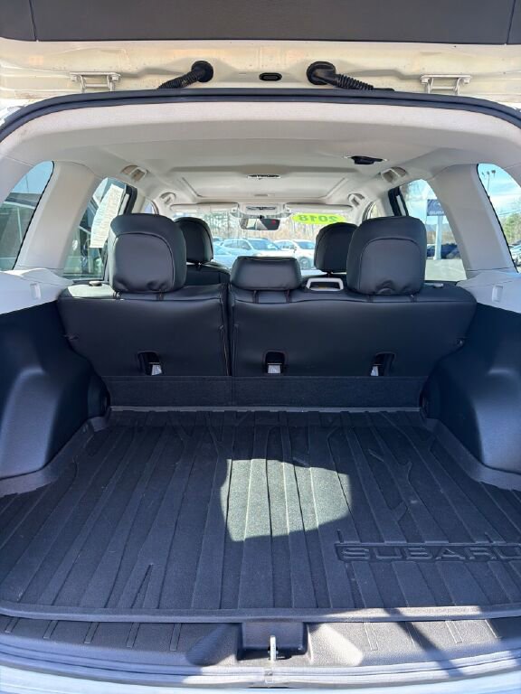 Used 2018 Subaru Forester 2.5i Premium w/ All-Weather Package AWD/4WD image 14