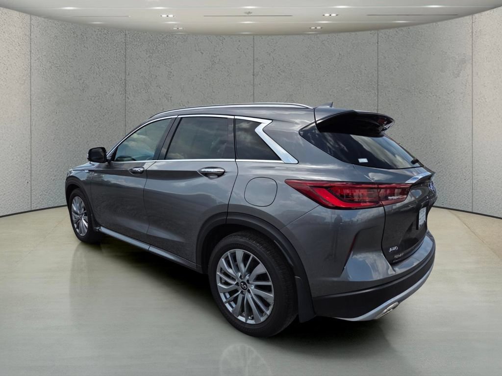 Used 2025 INFINITI QX50 Luxe AWD/4WD image 3